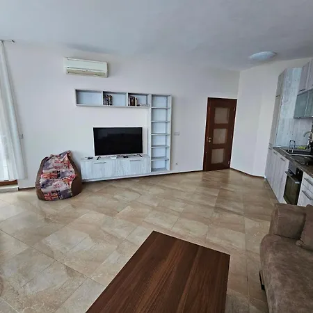 Апартамент Elegantz 2